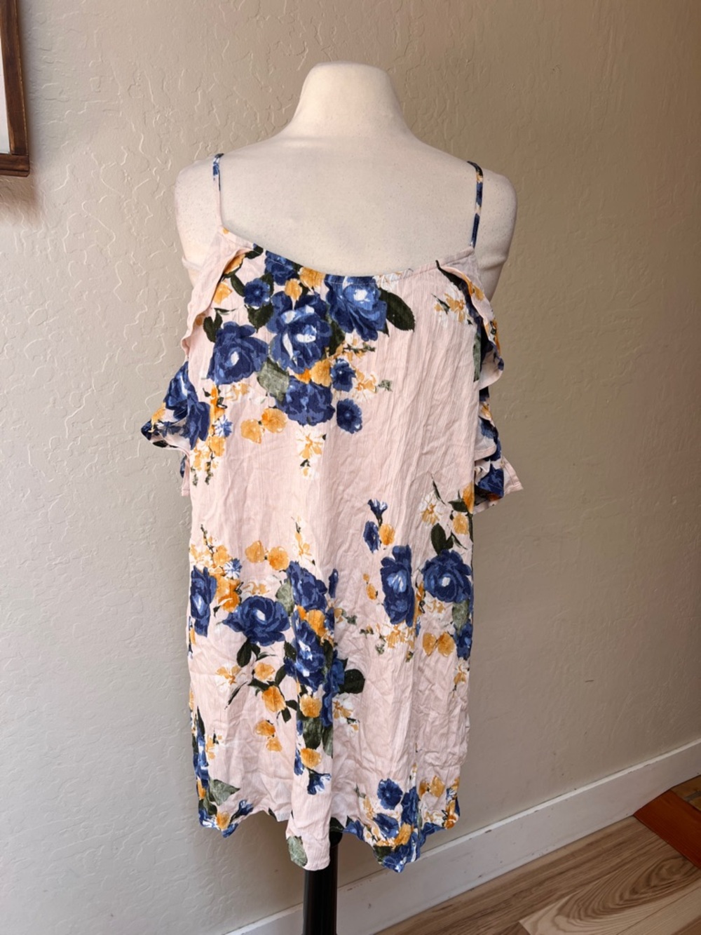 Forever 21 cold shoulder dress NWT